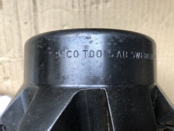 中古切削・旋削・穴あけ・ネジ加工用工具 「フェイスミルカッター」R220.79-0125-16 SECO TOOLS
