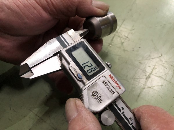 中古タレパン用品 [ タレパン金型（ロング/セット) ]ダイ：φ6.50x2.3   パンチ：約φ1.28 アマダ/AMADA
