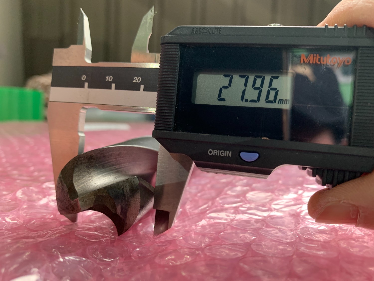 中古Taper shank drills 【テーパーシャンクドリル】  φ28mm, 全長:250mm 不明