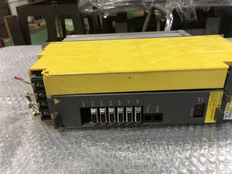 中古お買い得品・1山販売等 【サーボアンプ】A06B-611-H015＃H550 FANUC/ファナック