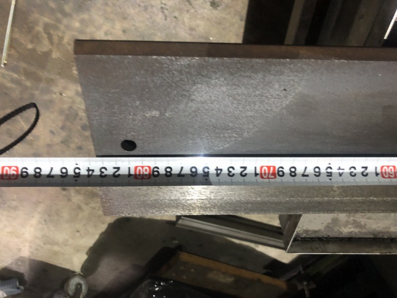 中古上型 【ベンダー金型（パンチ）】Tタイプ直剣パンチ　L835ｍｍ unknown