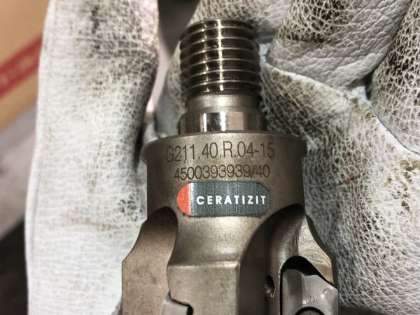 中古Turning tools 「ねじ込み式エンドミルカッター」G211.40.R.04-15 CERATIZIT