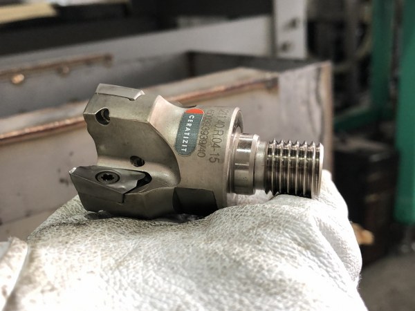 中古Turning tools 「ねじ込み式エンドミルカッター」G211.40.R.04-15 CERATIZIT