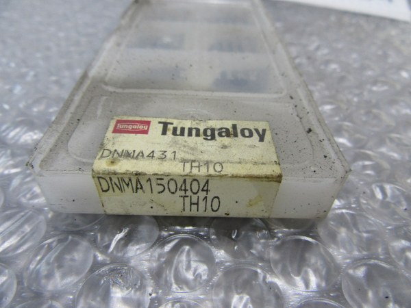 中古Cutting Exchange Chip 「チップ」DNMA150404 TH10　  Tungaloy