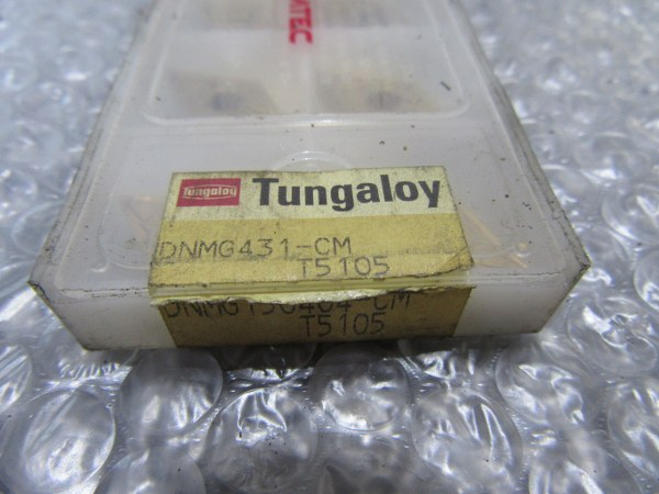 中古Cutting Exchange Chip 「チップ」DNMG150404 CM　T5105 Tungaloy