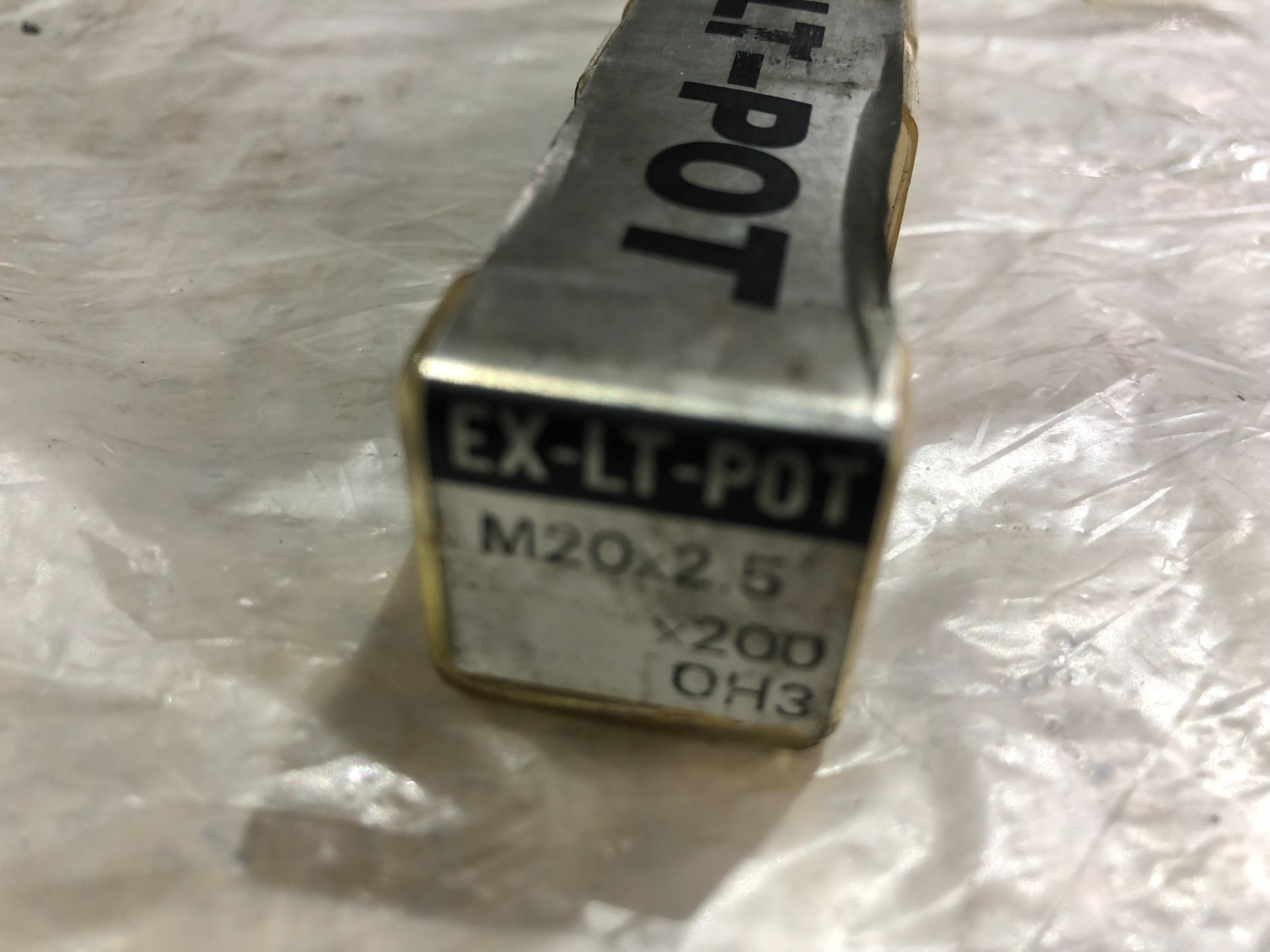 中古Other end mill 【エンドミル】M20x2.5　 OSG 
