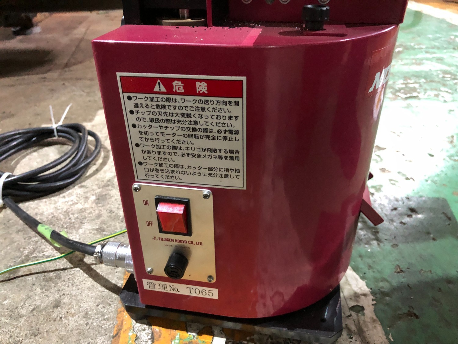 中古Chamfering Ｍachine 【卓上型面取り機】F3(100V) FUJIGEN KOGYO