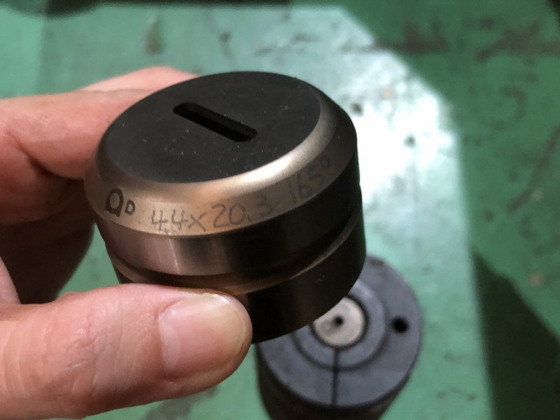 中古Long 【タレパン金型】パンチ4.1ｘ20.0　165°　 ダイ4.4ｘ20.3　165° アマダ/AMADA