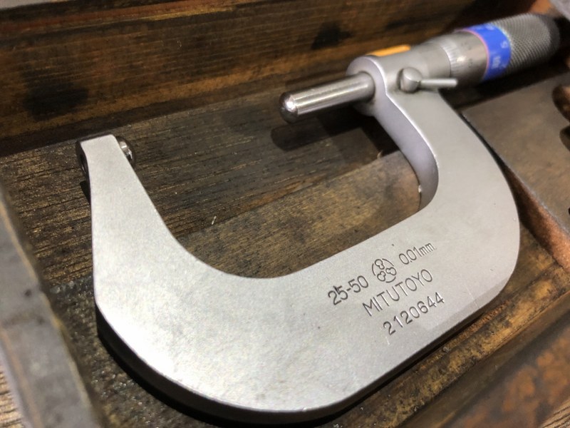 中古Outside micrometer 【外側マイクロメーター】25-50　0.01ｍｍ ミツトヨ/Mitutoyo