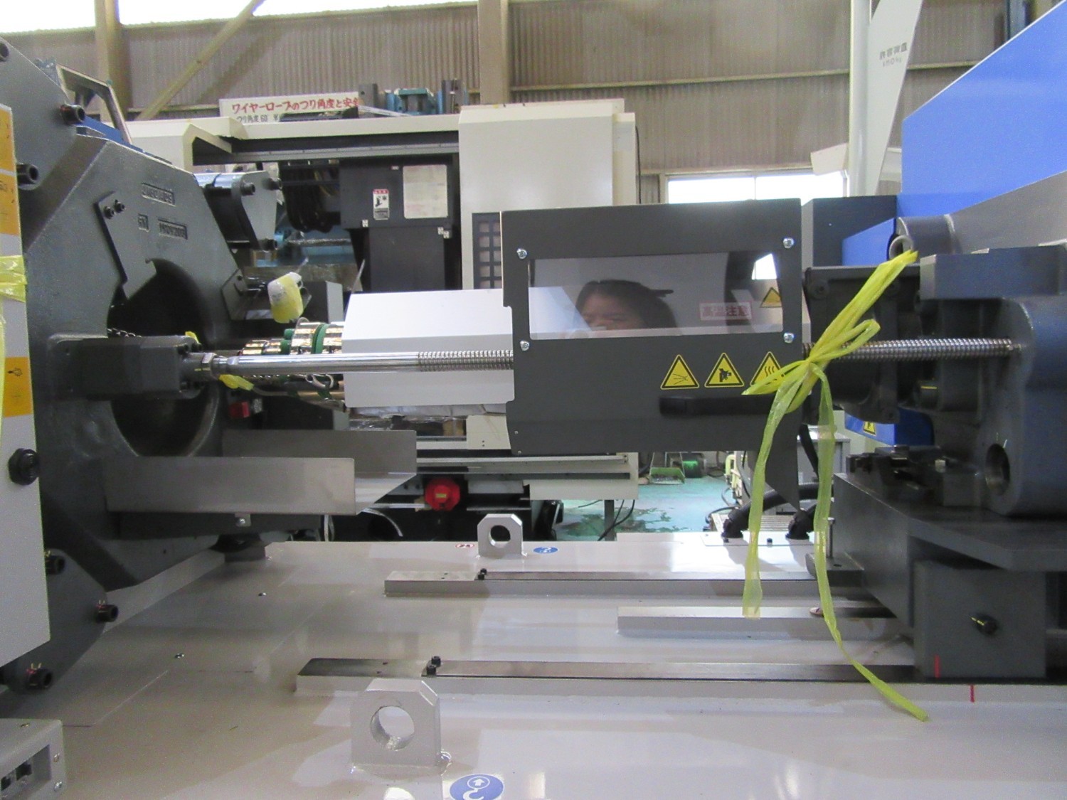 中古Injection Molding Machine 【180ｔ射出成形機】J180ADS-180U JSW