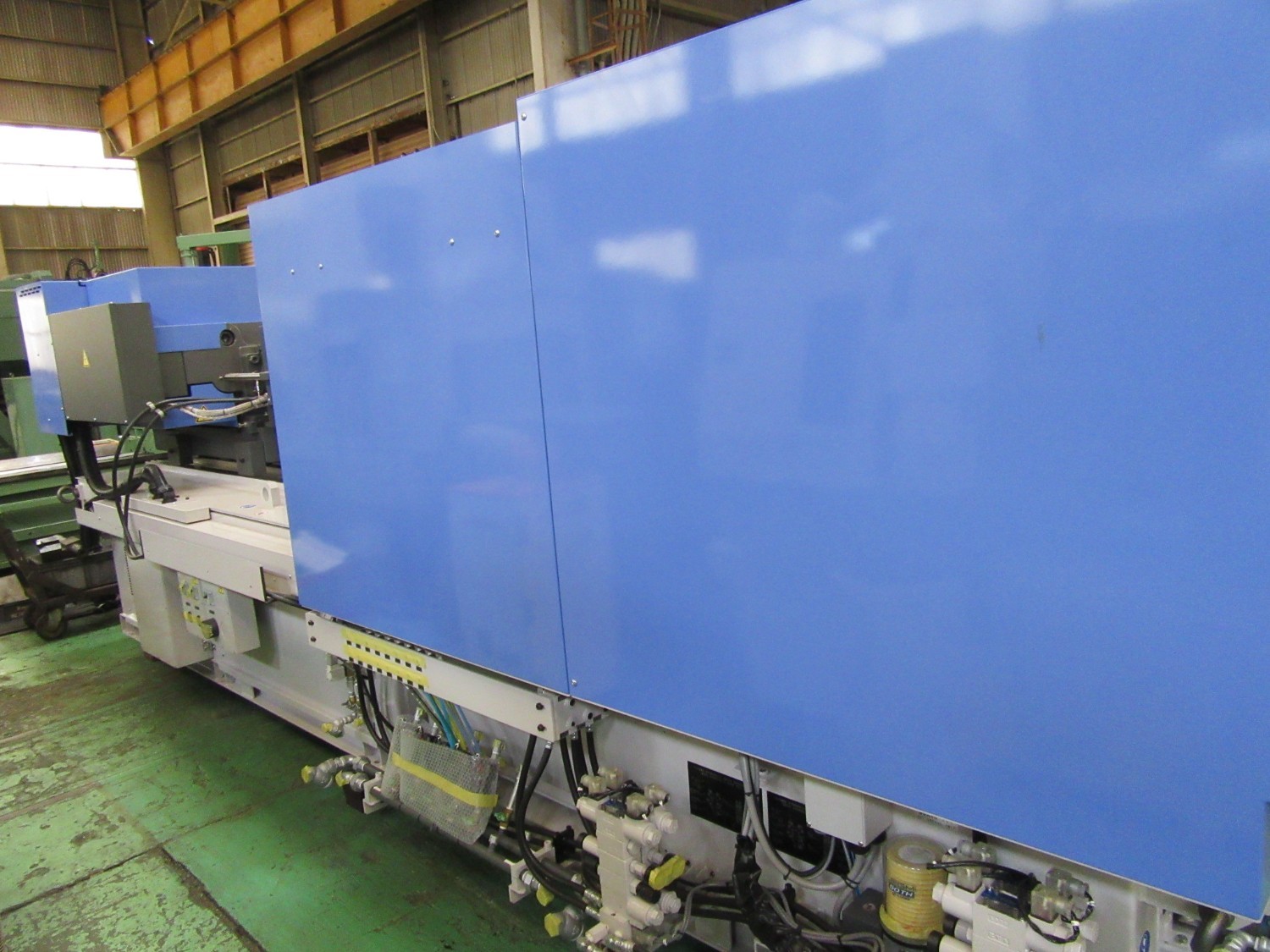 中古Injection Molding Machine 【180ｔ射出成形機】J180ADS-180U JSW