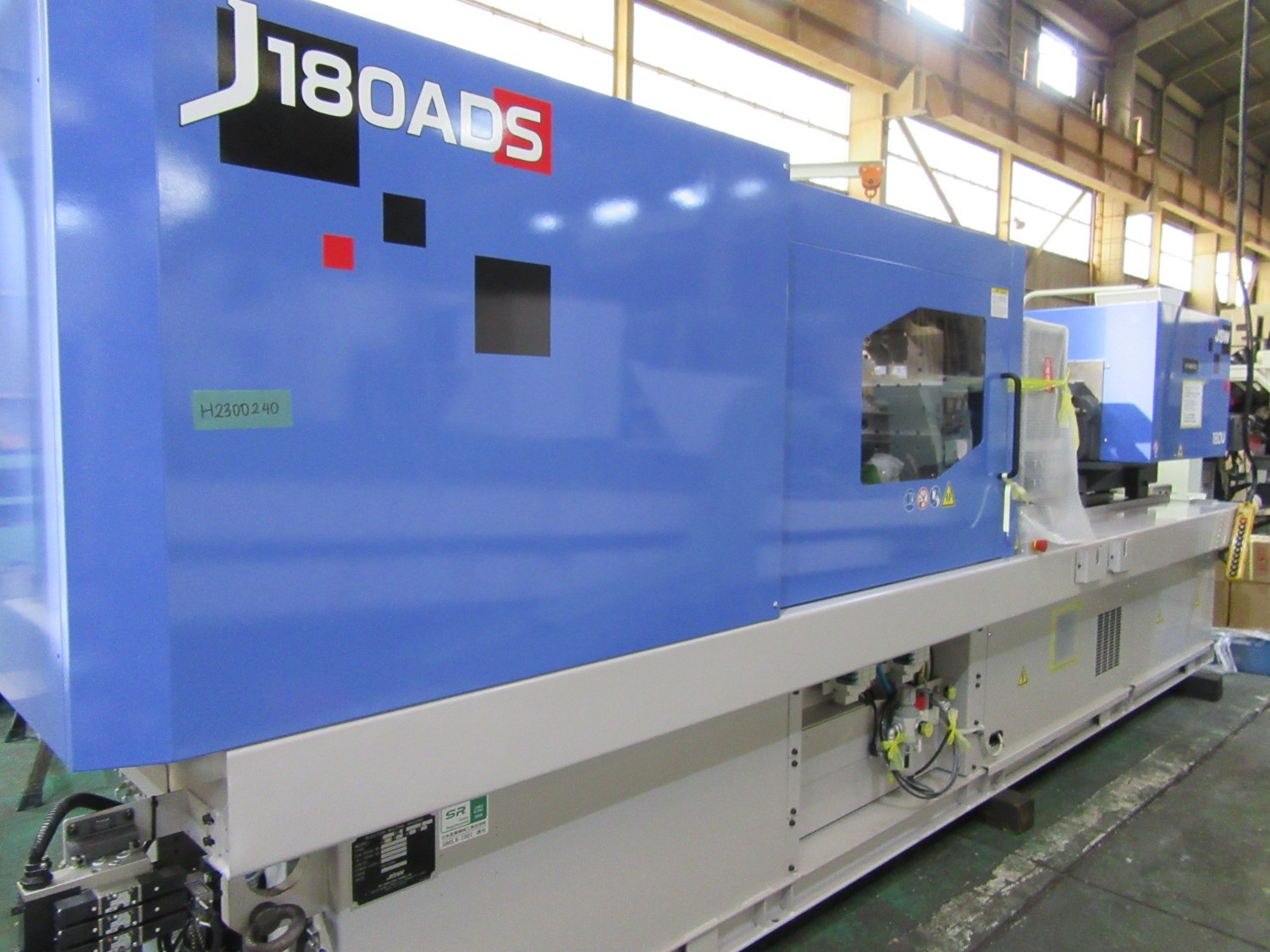 中古Injection Molding Machine 【180ｔ射出成形機】J180ADS-180U JSW