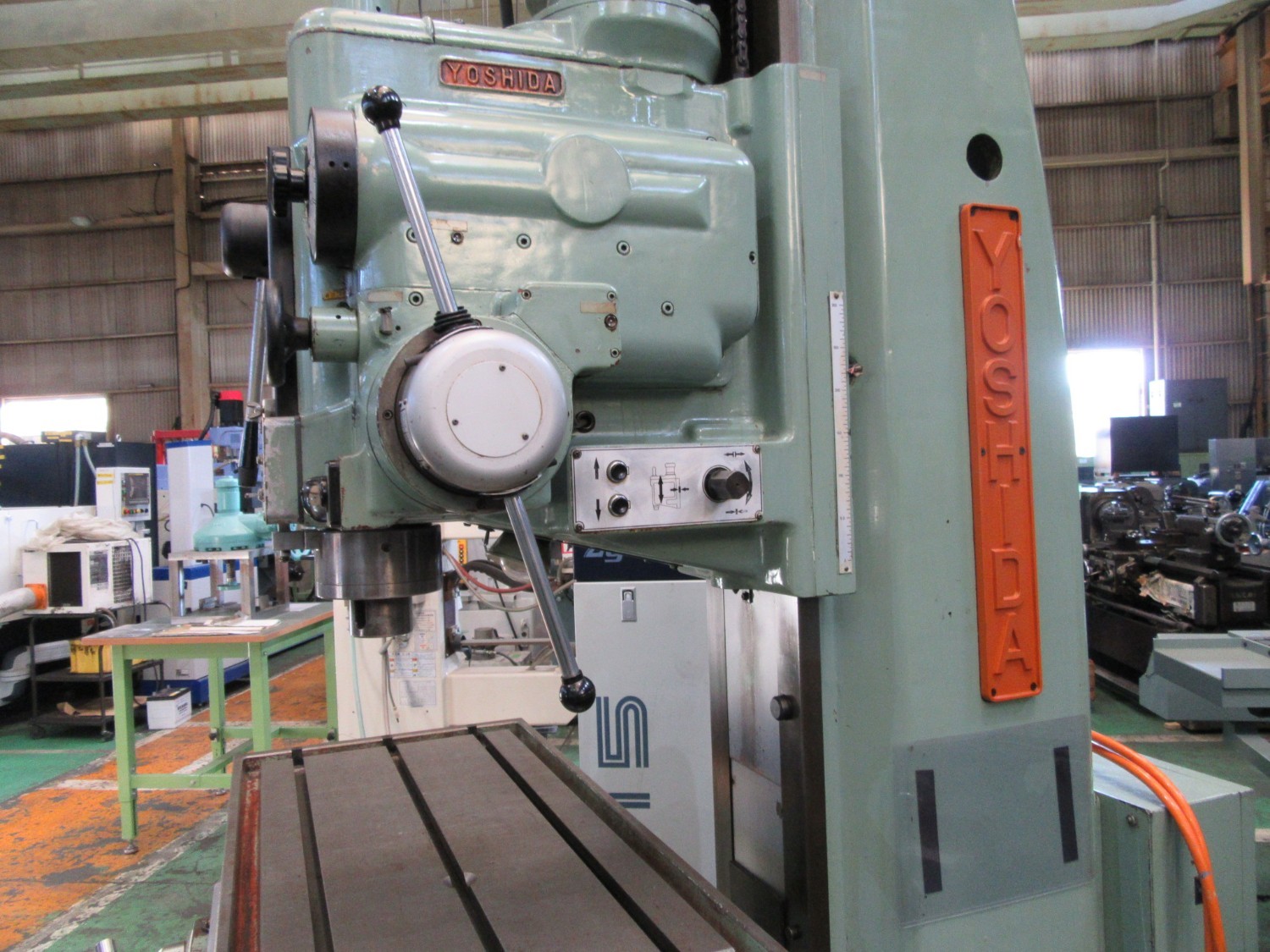 中古Upright Drilling Machine 【直立ボール盤】YD5-94CTN YOSHIDA