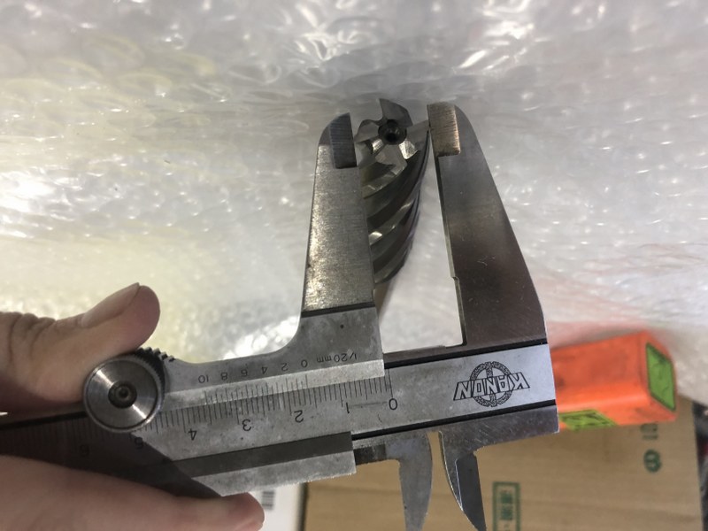 中古Tapered end mills (Ball・Square) 【4枚刃/スクエア/テーパーエンドミル】SKH56 シリーズ 16Mx65x5°（TE-4） NS