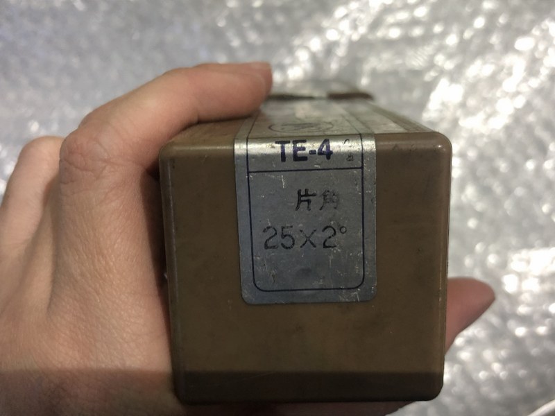 中古Tapered end mills (Ball・Square) 【4枚刃/スクエア/テーパーエンドミル】φ25x2°（TE-4） S＆K