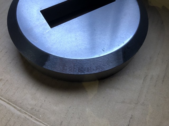 中古Die 【タレパン金型（ダイ）】ダイ：27.80x81.30 アマダ/AMADA