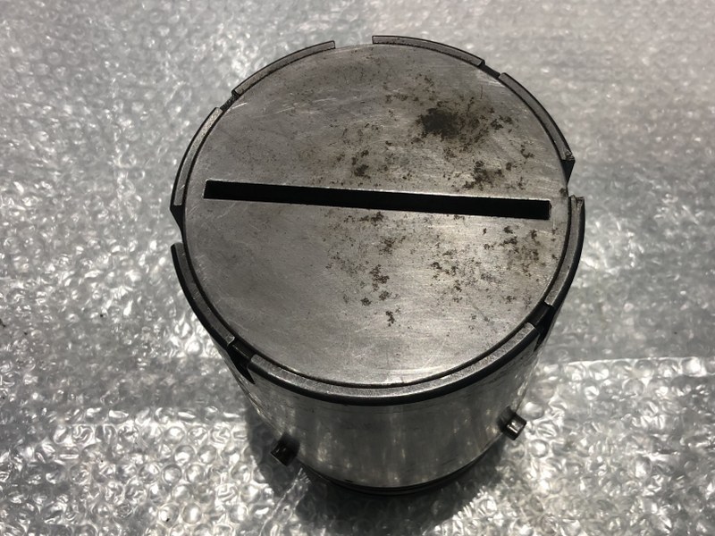中古パンチ 【タレパン金型（パンチ）】110ｘ7 不明