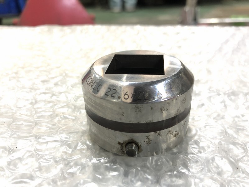中古ダイ [タレパン金型（ダイ）3個　]①22.6x22.6 ②10.16x10.16  ③.13.4 コニック/Conic