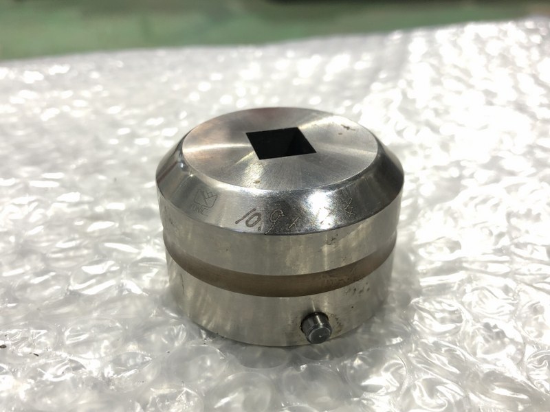 中古Die [タレパン金型（ダイ）3個]①12.20x12.20②6.4x6.4③10.9x12.4 アマダ/AMADA+コニック/Conic