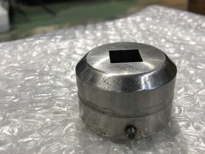 中古Die 「タレパン金型（ダイ）3個」①15.4x15.4　②.14.4x14.4　③6x20/C=0.4 コニック/Conic