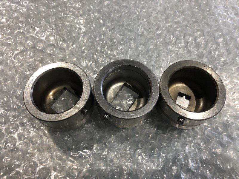 中古Die 【タレパン金型（ダイ）3個】20.2ｘ20.2/16.4ｘ25.4/10.5ｘ11　Ｃ＝0.2 コニック/Conic