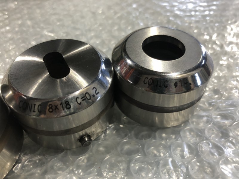 中古ダイ 【タレパン金型（ダイ）3個】17.2/8ｘ18　Ｃ＝0.2/19.7 コニック/Conic