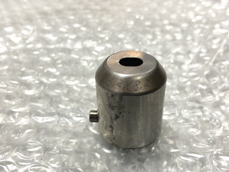 中古Die [タレパン金型（ダイ）3個] ①3.70x8.20  ②6.2x8.2  ③8.4x8.4　 アマダ/AMADA