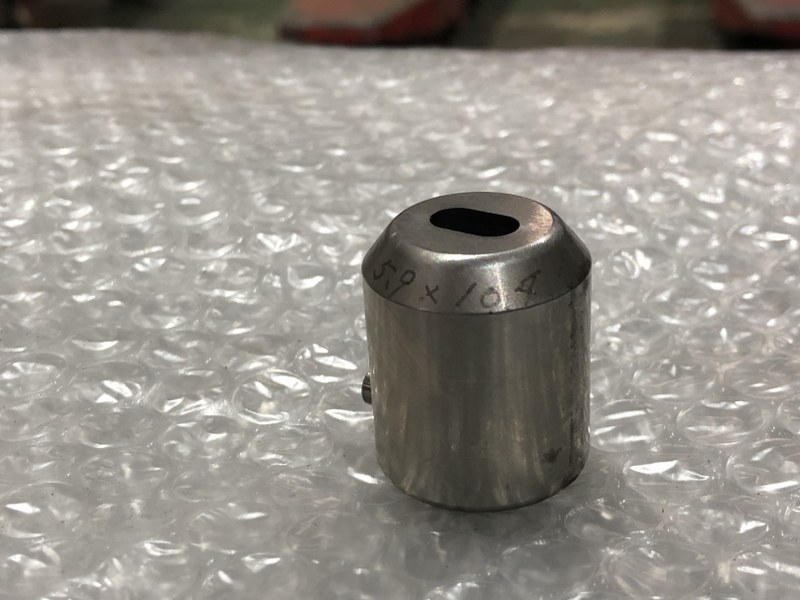 中古Die [タレパン金型（ダイ）3個]①3.40x6.20  ②5.7x10.2  ③5.9x10.4　 アマダ/AMADA