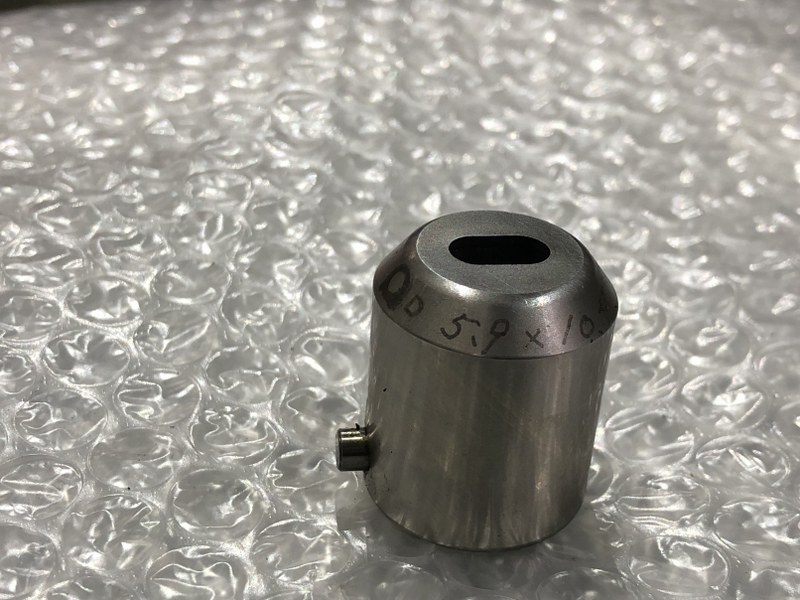 中古Die [タレパン金型（ダイ）3個]①3.40x6.20  ②5.7x10.2  ③5.9x10.4　 アマダ/AMADA