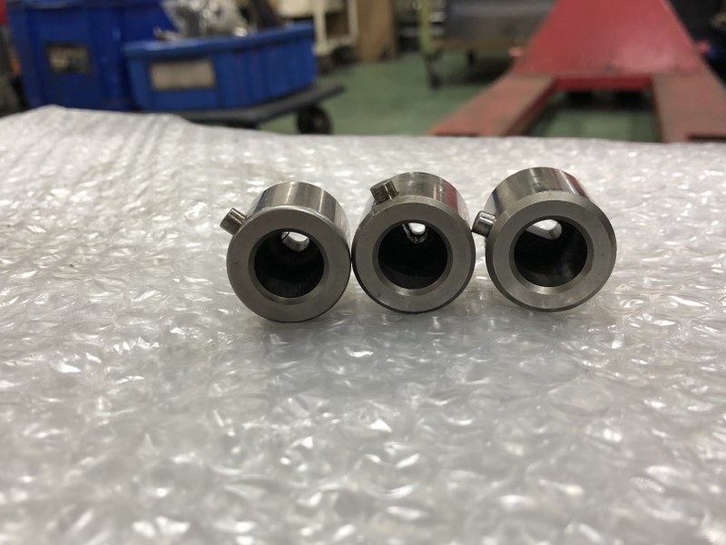 中古Die 【タレパン金型（ダイ）3個】①4.70x6.20 ②3.2x6.2 ③4.2x10.2 アマダ/AMADA