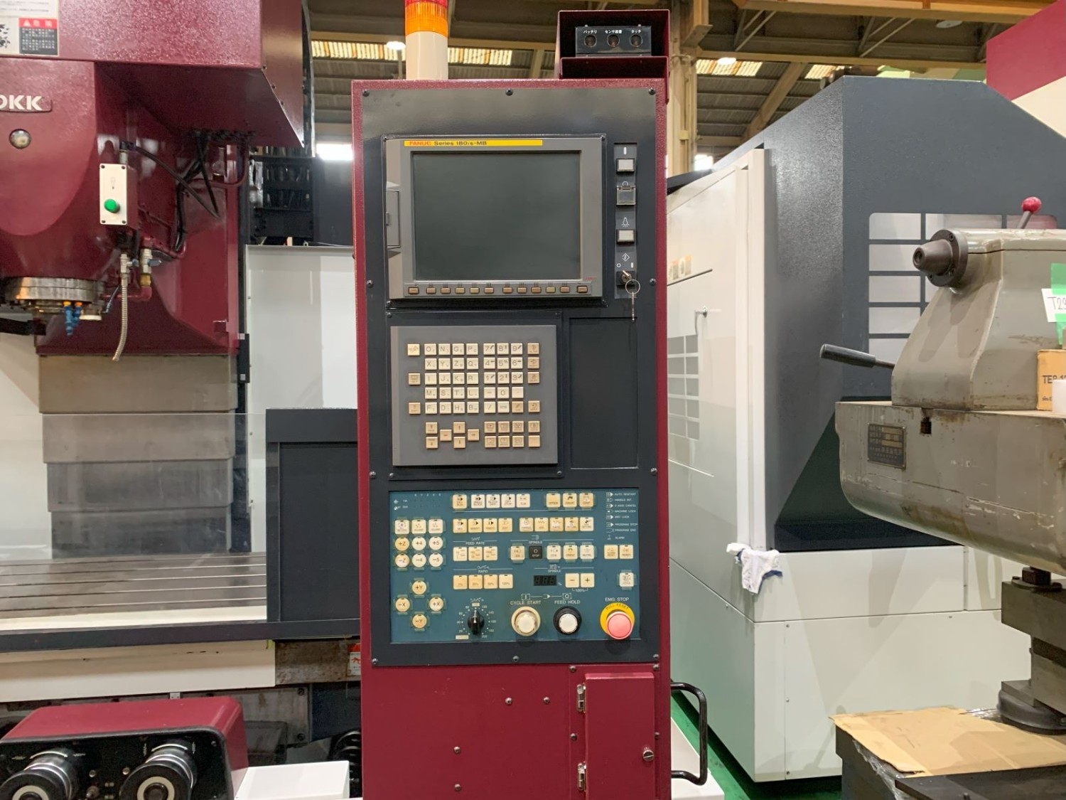 中古立マシニングセンタ VM5Ⅲ OKK