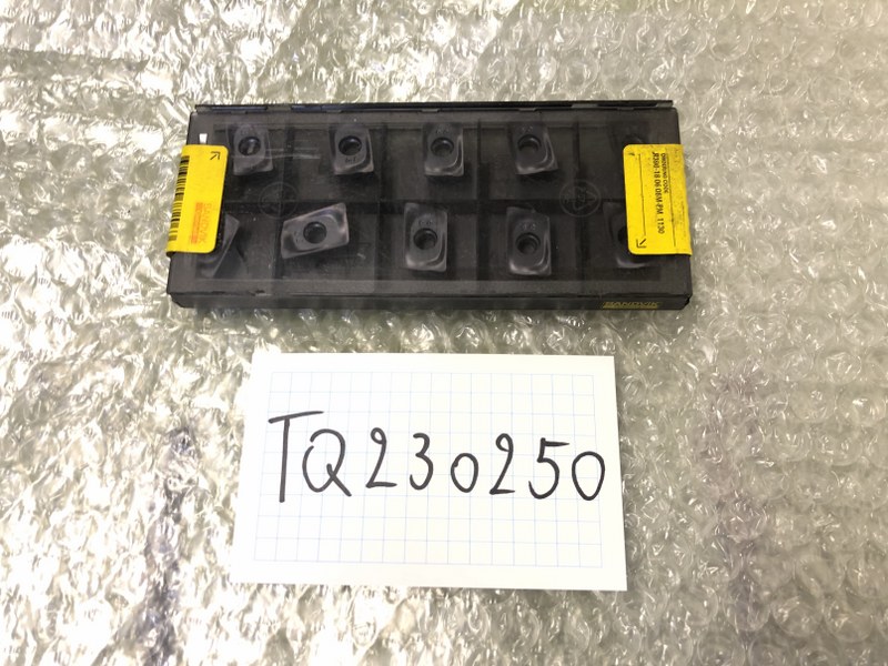 中古Cutting Exchange Chip 【コロミル390用チップ 】R390-1806 08M-PM 1130 サンドビック/Sandvik