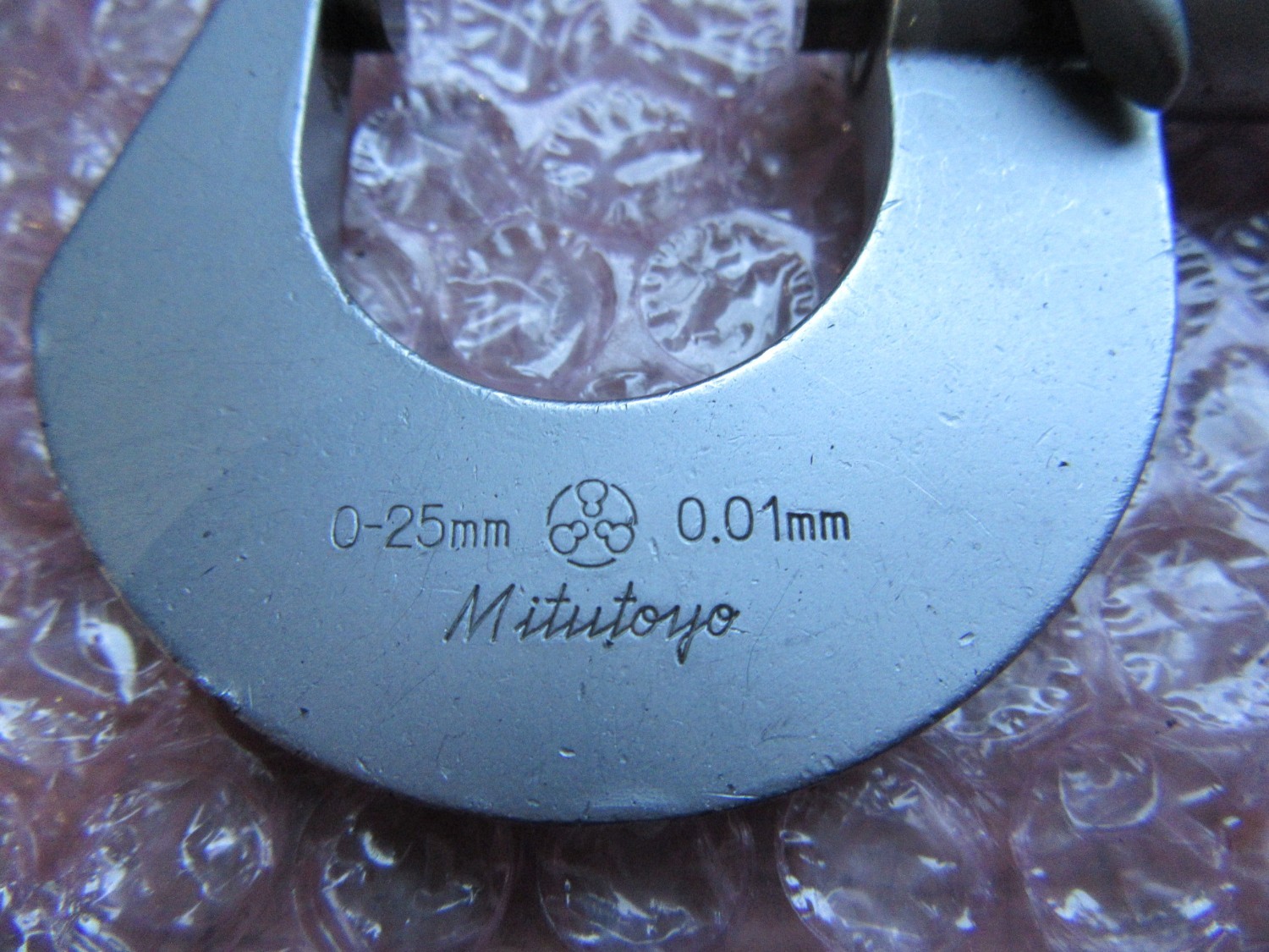 中古Outside micrometer 【外側マイクロメーター】0-25mm(0.01mm)  Mitutoyo