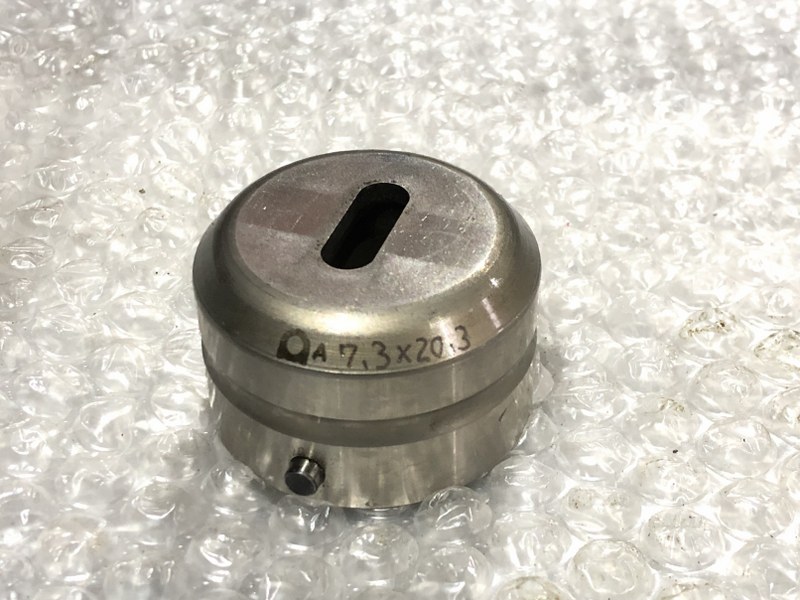 中古Short [タレパン金型（ショート/セット）]ダイ：7.3x20.3  パンチ：7.0x20.0  アマダ/AMADA