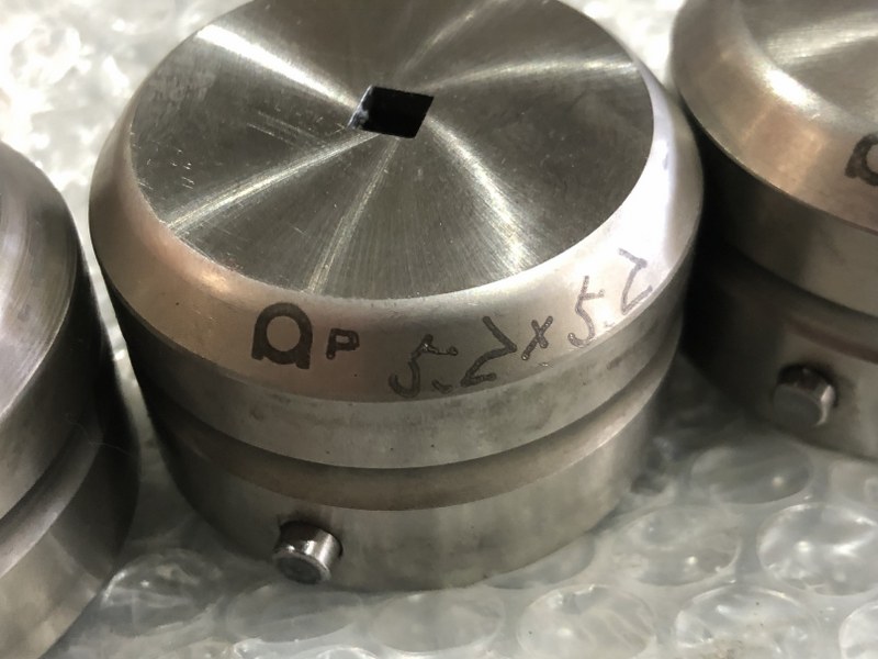 中古Die 【タレパン金型（ダイ）3個】①6.2x6.2②5.2x5.2③4.3x4.3 アマダ/AMADA
