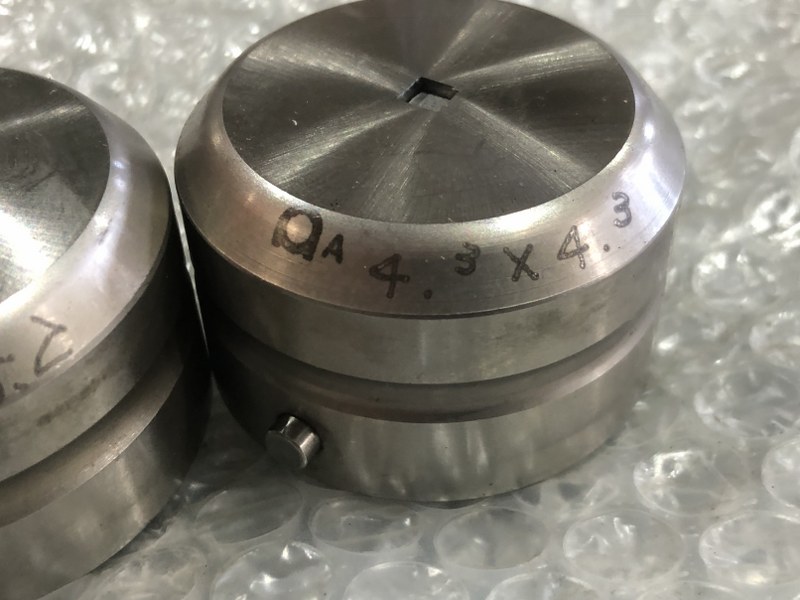 中古Die 【タレパン金型（ダイ）3個】①6.2x6.2②5.2x5.2③4.3x4.3 アマダ/AMADA