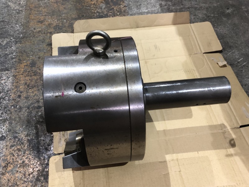 中古Hydraulic chuck 【油圧チャック】φ255 Unknown