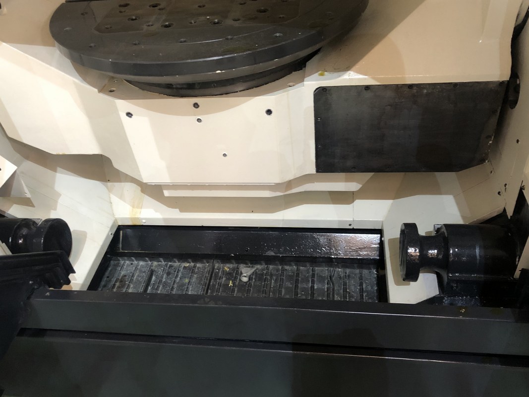 中古5軸マシニングセンタ VARIAXIS i-800T マザック