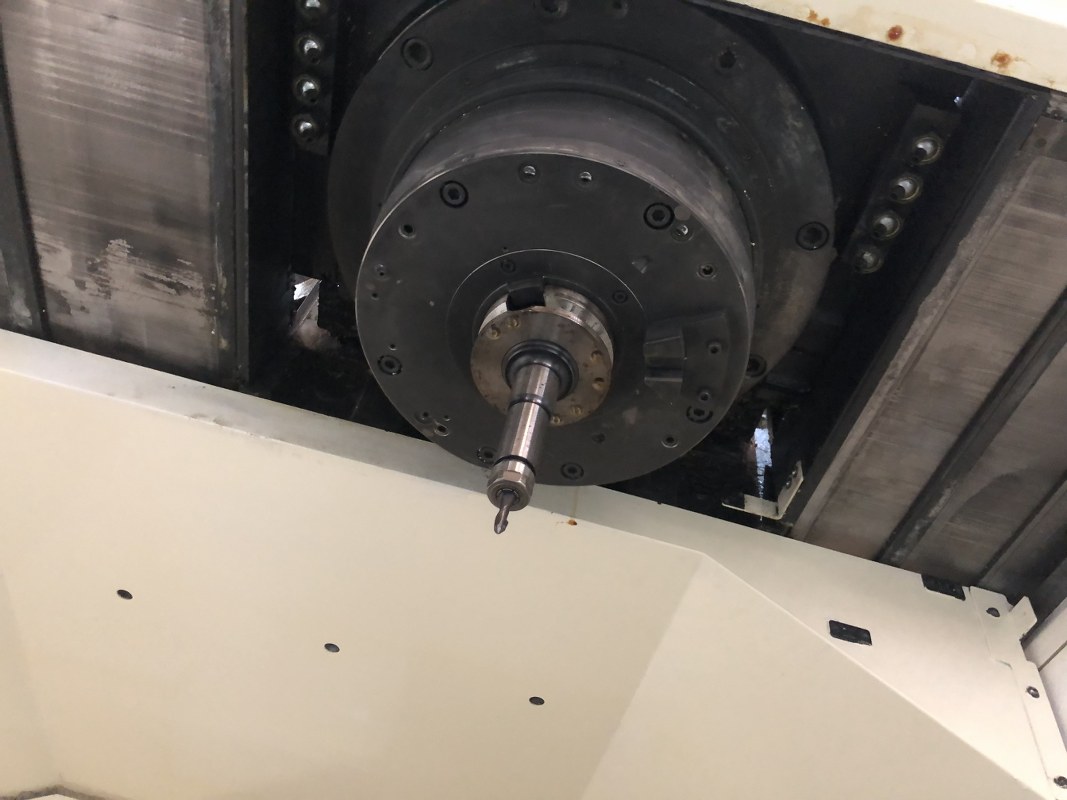 中古5軸マシニングセンタ VARIAXIS i-800T マザック