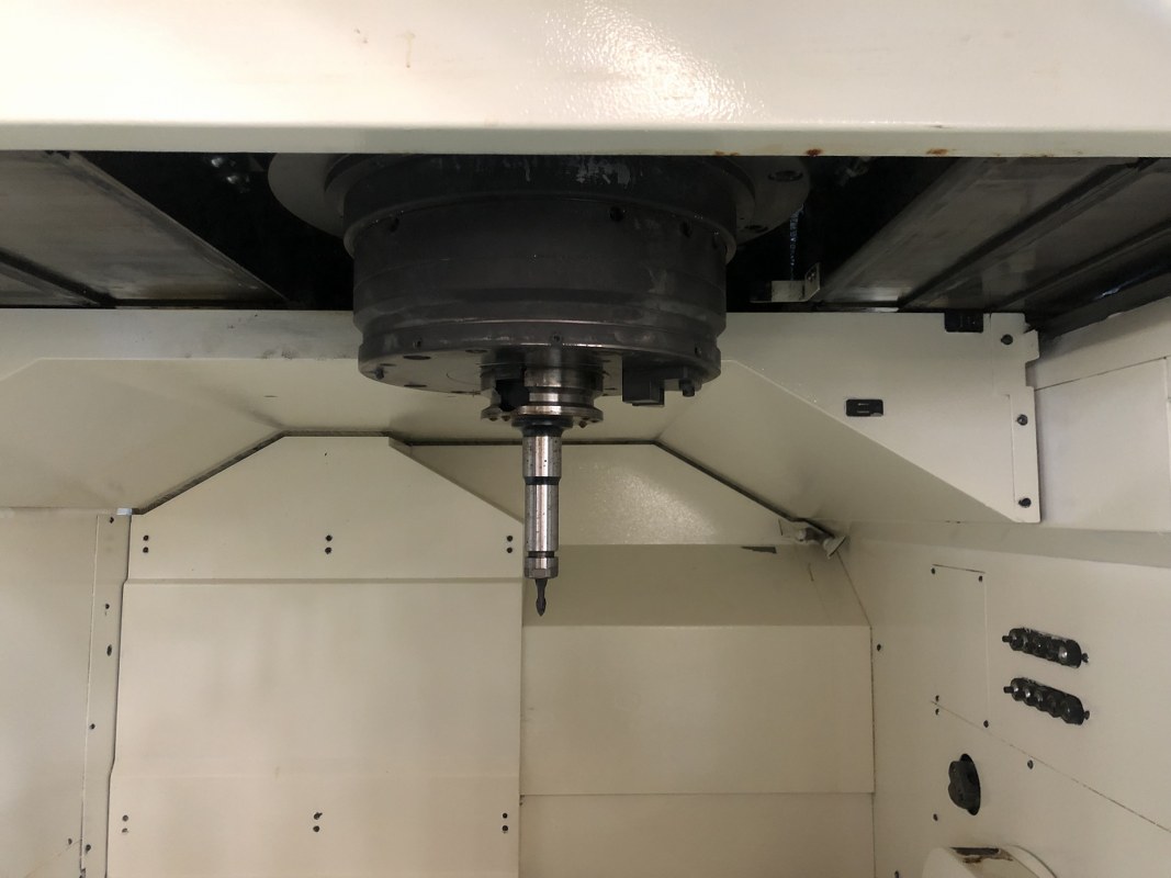 中古5軸マシニングセンタ VARIAXIS i-800T マザック