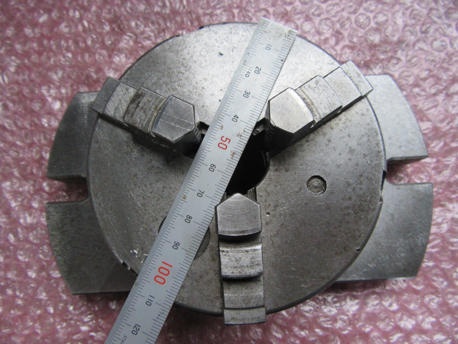 中古Scroll chuck 【3爪チャック】外径：Φ105mm 不明