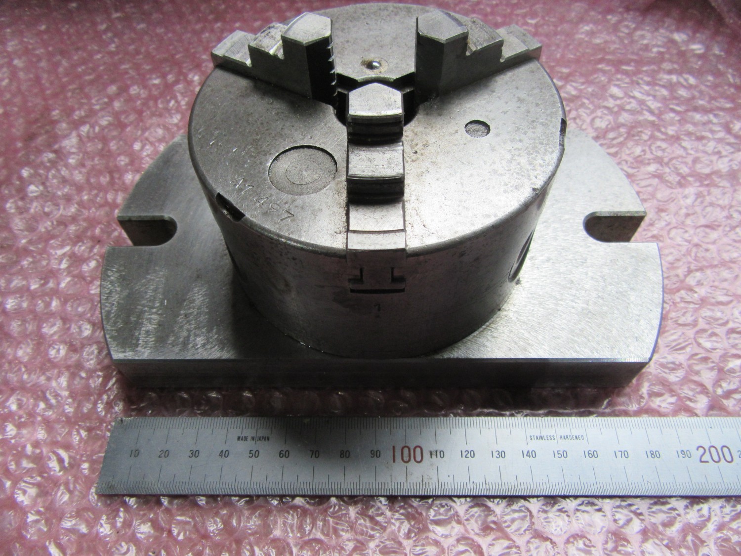 中古Scroll chuck 【3爪チャック】外径：Φ105mm 不明
