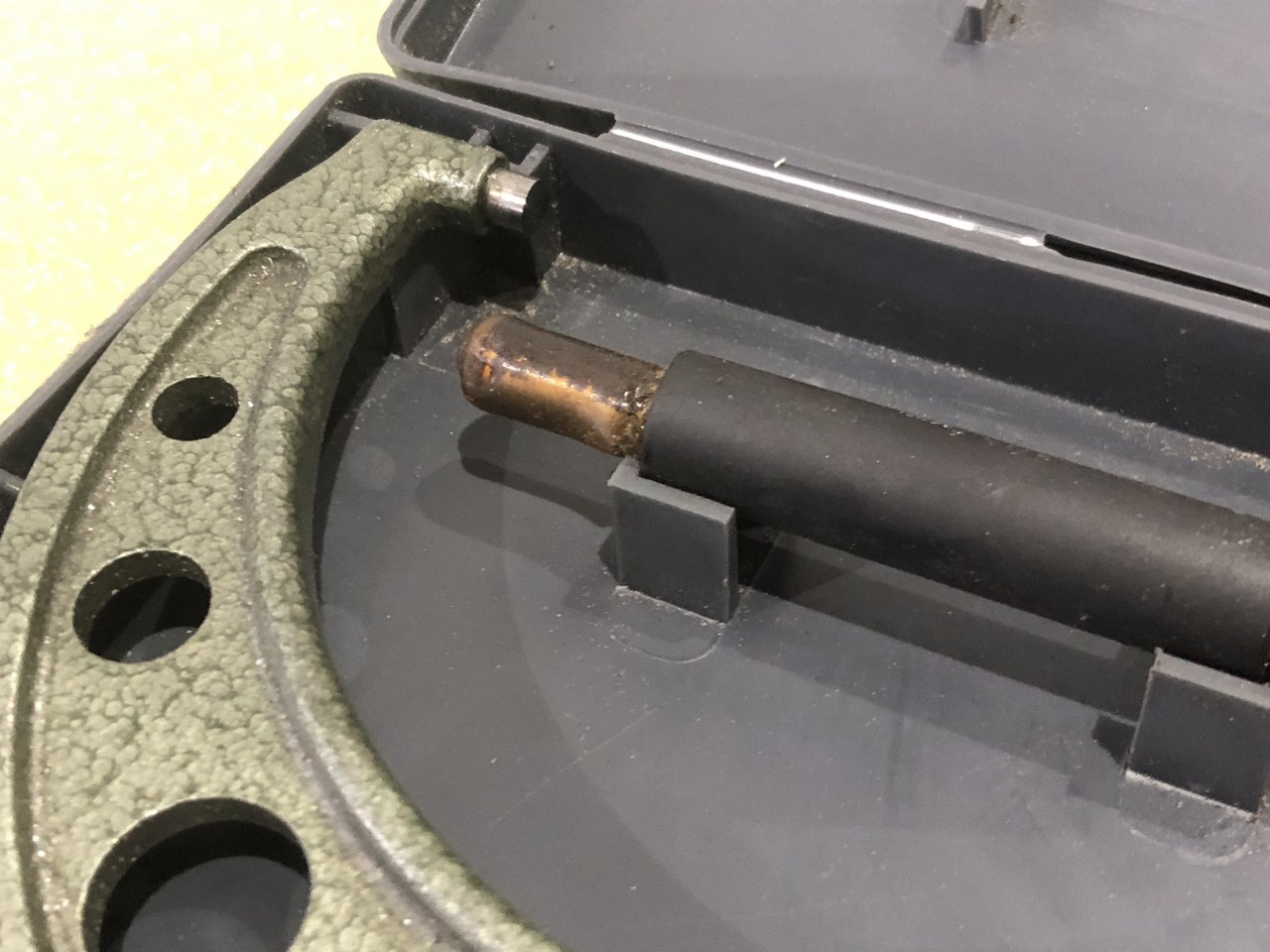 中古外側マイクロメーター 【外側マイクロメータ】測定範囲：100-125mm ミツトヨ/Mitutoyo