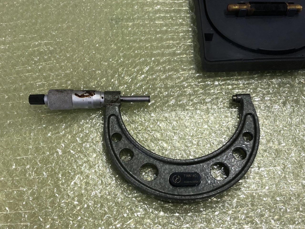 中古外側マイクロメーター 【外側マイクロメータ】測定範囲：75-100mm ミツトヨ/Mitutoyo