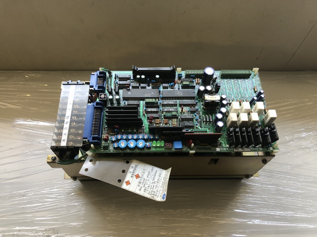中古お買い得品・1山販売等 【サーボパック SERVOPACK】CACR-SR10SB1AFY118 安川電機 YASKAWA ELECTRIC