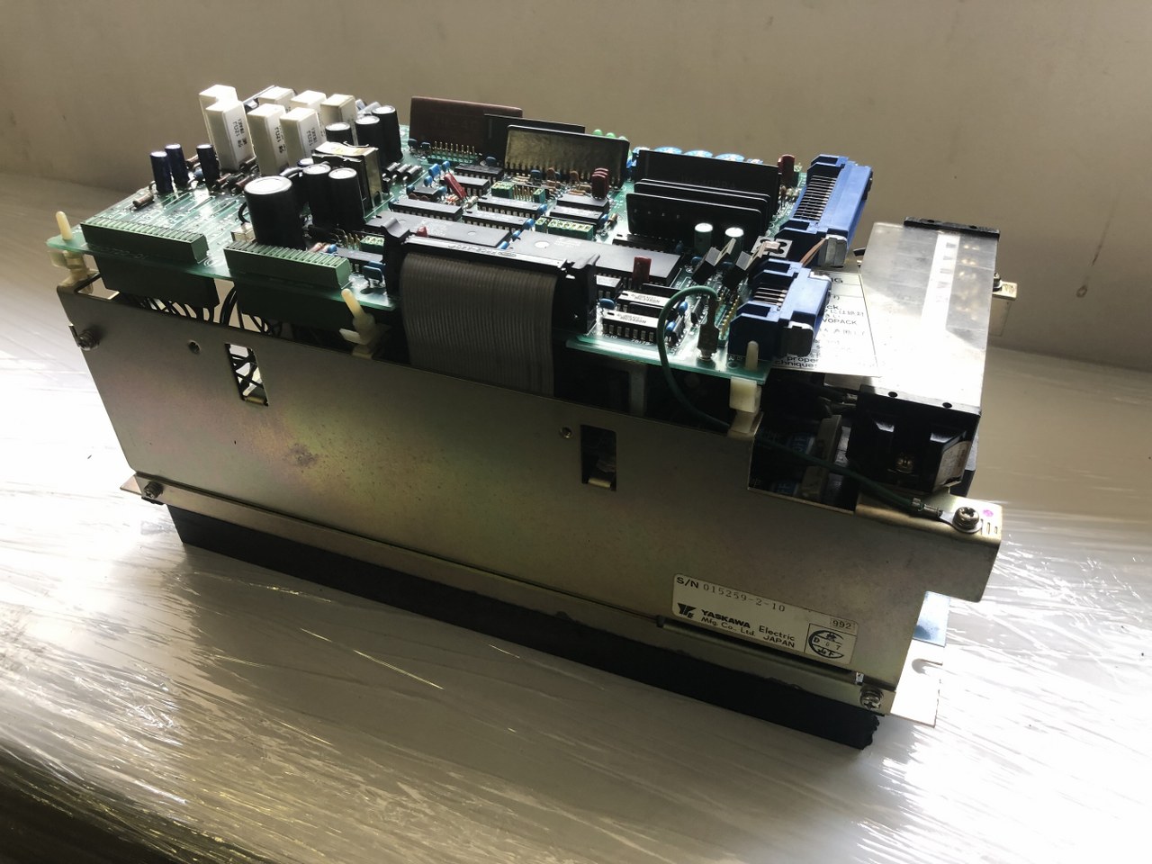 中古お買い得品・1山販売等 【サーボパック SERVOPACK】CACR-SR10SB1AFY118 安川電機 YASKAWA ELECTRIC