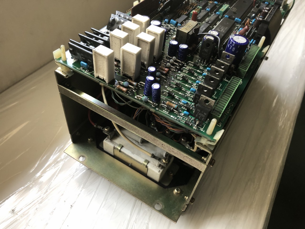 中古お買い得品・1山販売等 【サーボパック SERVOPACK】CACR-SR20SB1BFY45 安川電機 YASKAWA ELECTRIC