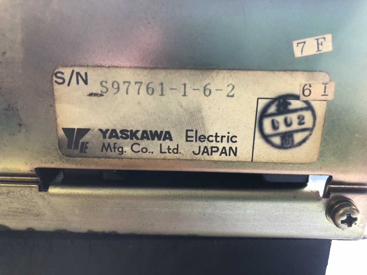 中古お買い得品・1山販売等 【サーボパック SERVOPACK】CACR-SR10SB1AF 安川電機 YASKAWA ELECTRIC