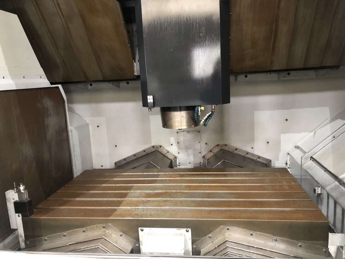 中古Vertical Machining Center V77 MAKINO