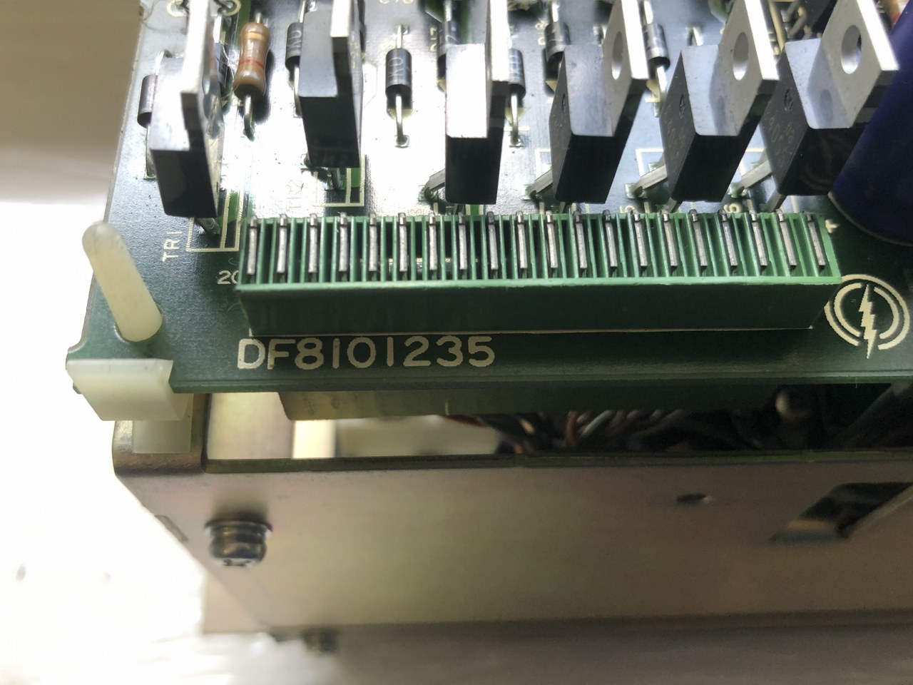 中古お買い得品・1山販売等 【サーボパック SERVOPACK】CACR-SR10SB1AF 安川電機 YASKAWA ELECTRIC